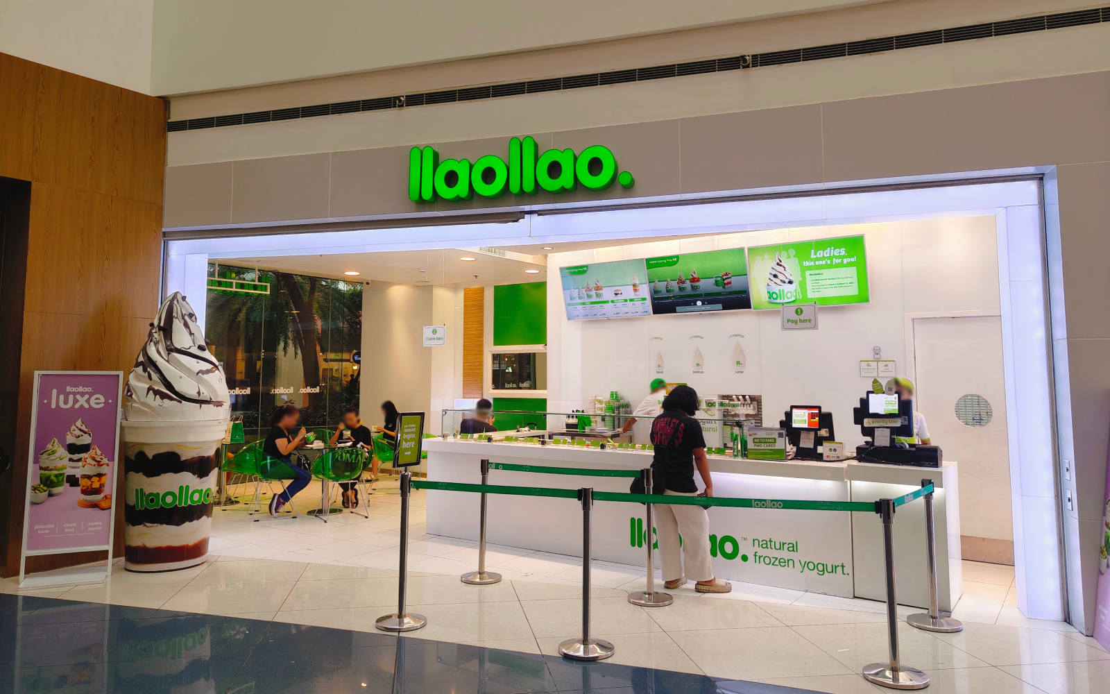 LLAOLLAO in SM Mall of Asia